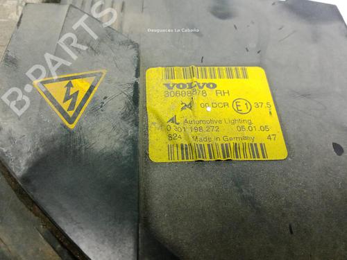 Right headlight VOLVO S40 II (544) 2.0 D | BP31990139C29