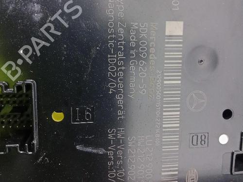 Fuse box MERCEDES-BENZ E-CLASS (W212) E 500 4-matic (212.090) | BP24044582E1 