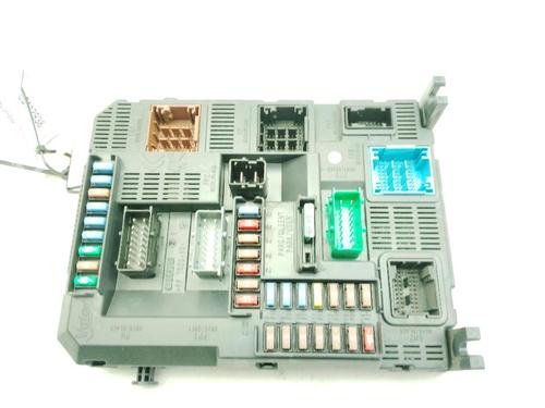 Used Fuse box Fuse box PEUGEOT 2008 I (CU_) 1.2 VTi (82 hp) 33975524 33975524