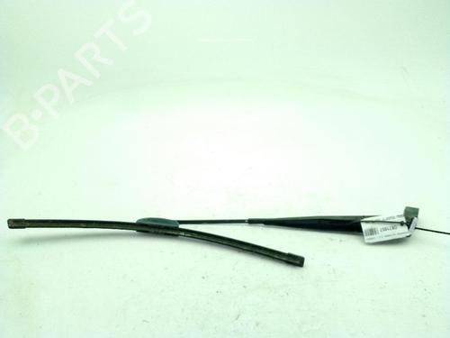 Front windshield wiper arm NISSAN TERRANO II (R20) 2.7 TDi 4WD | BP29203984C143 