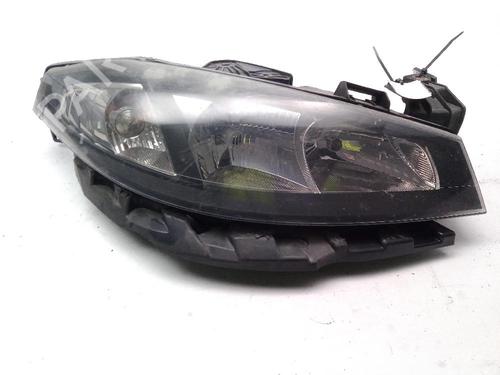 Used Right headlight RENAULT LAGUNA II (BG0/1_) 2.0 16V (BG00, BG0K, BG0P, BG0W) (135 hp) 31012503