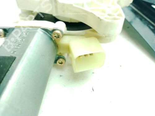 Front right window mechanism MERCEDES-BENZ CLK (C209) CLK 200 Kompressor (209.342) | BP27695561C23 