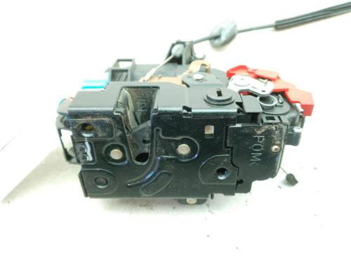 Højre bagtil lås VW TOURAN (1T1, 1T2) 1.9 TDI (100 hp) 18377111