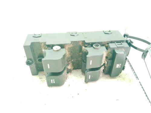 Used Left front window switch HYUNDAI i40 I CW (VF) 1.7 CRDi (136 hp) 24121462