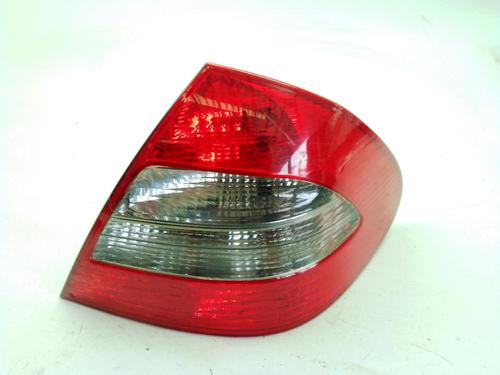 Used Right taillight MERCEDES-BENZ E-CLASS (W211) E 220 CDI (211.008) (170 hp) 29050060