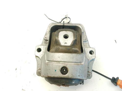 Used Engine mount AUDI A4 B8 (8K2) 2.0 TDI (143 hp) 29328932