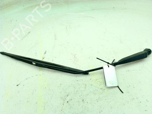 Used Rear windshield wiper arm OPEL VIVARO A Bus (X83) 1.9 DTI (F7, J7, A07) (101 hp) 25612640