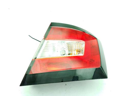 Højre baglygte SKODA FABIA III (NJ3) 1.0 TSI (95 hp) 31940485