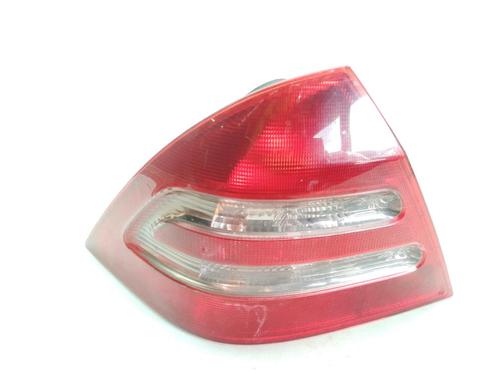 Farolim esquerdo MERCEDES-BENZ C-CLASS (W203) C 220 CDI (203.006, 203.008) (143 hp) 31352139