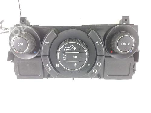 Used Climate control PEUGEOT 5008 (0U_, 0E_) 1.6 16V (120 hp) 18364893