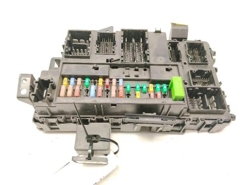 Used Fuse box Fuse box 39635420 39635420