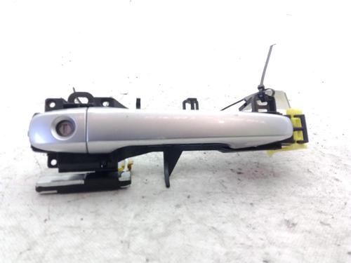 front-left-exterior-door-handle-toyota-prius-plus-_w4_-2011-24044147 main image