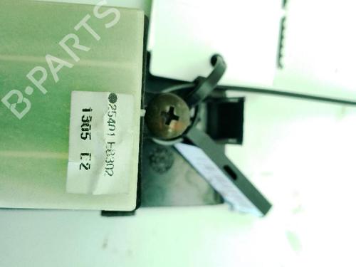 Left front window switch NISSAN PATHFINDER III (R51) 2.5 dCi 4WD | BP30506899I27 