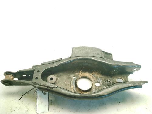 Used Right rear suspension arm TOYOTA AURIS (_E18_) 1.2 (NRE185_, NRE185R) (116 hp) 24000200