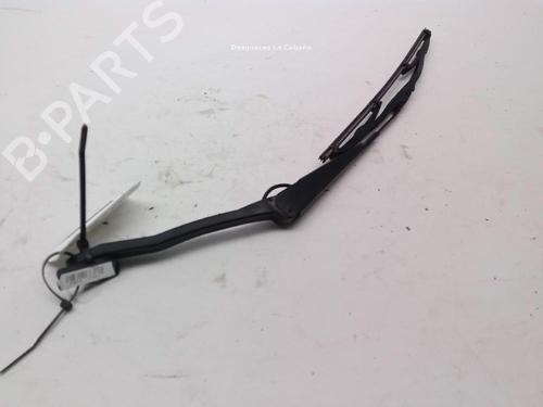 Used Rear windshield wiper arm NISSAN TERRANO II (R20) 2.7 TDi 4WD (125 hp) 30871776