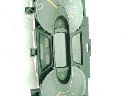 Used Instrument cluster RENAULT CAPTUR I (J5_, H5_) 1.2 TCe 120 (118 hp) 31125387