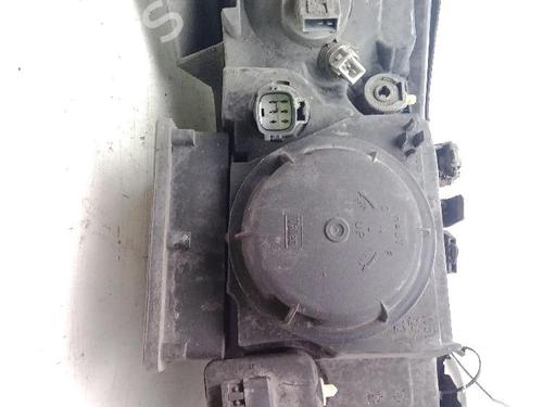 Left headlight VOLVO S60 I (384) 2.4 D | BP30410569C28 