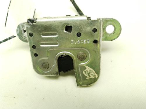 Used Tailgate lock Tailgate lock SEAT ALTEA (5P1) 1.9 TDI (105 hp) 39739447 39739447