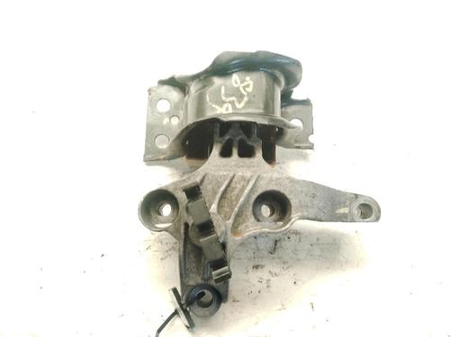 Used Engine mount Engine mount DACIA DOKKER Box Body/MPV 1.5 dCi 75 / Blue dCi 75 (FEJW, FEAH) (75 hp) 27097510 27097510