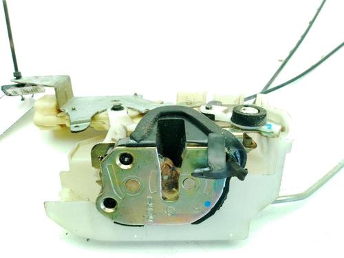 Serrure arrière droite Serrure arrière droite ISUZU D-MAX I (TFR, TFS) 3.0 DiTD 4x4 (TFS77H) (131 hp) 34207829 34207829