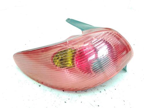 Used Left taillight PEUGEOT 206 Hatchback (2A/C) 1.4 i (75 hp) 27450558