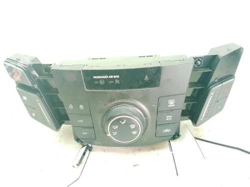 Used Climate control HYUNDAI i40 I CW (VF) 1.7 CRDi (136 hp) 24121497