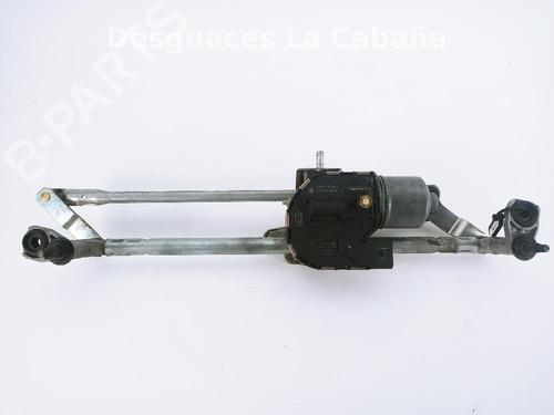 Used Front wiper motor Front wiper motor VW GOLF VI (5K1) 2.0 TDI (140 hp) 18375202 18375202