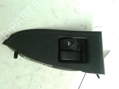 Used Right front window switch RENAULT KANGOO (KC0/1_) 1.2 16V (KC05, KC06, KC03, KC0T, KC0W, KC1D) (75 hp) 32227430