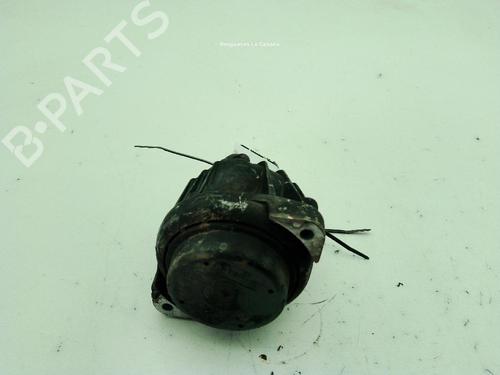 Used Engine mount BMW 1 (E87) 120 d (177 hp) 30171171