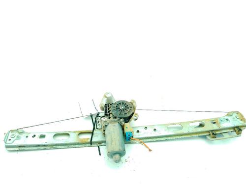 Vindusheismekanisme venstre bak MERCEDES-BENZ M-CLASS (W163) ML 270 CDI (163.113) (163 hp) 31368874