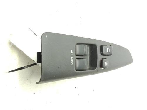 Comutador vidro frente esquerdo Comutador vidro frente esquerdo TOYOTA COROLLA Verso (_E12_) 1.6 VVT-i (ZZE121_, ZZE121R) (110 hp) 36319154 36319154