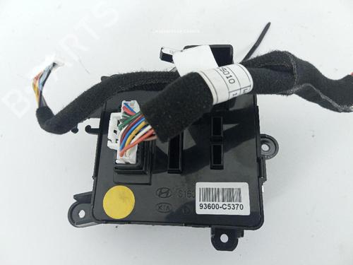 Switch KIA SORENTO III (UM) 2.2 CRDi | BP31989689I30