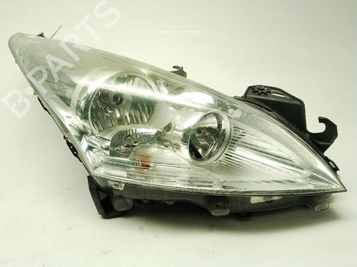 Used Right headlight Right headlight PEUGEOT 5008 (0U_, 0E_) 1.6 HDi (110 hp) 39667235 39667235