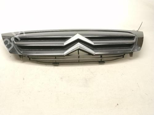Used Grille Grille 36947610 36947610