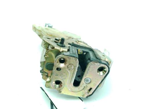 Used Rear right lock NISSAN X-TRAIL I (T30) 2.2 Di 4x4 (114 hp) 29908697