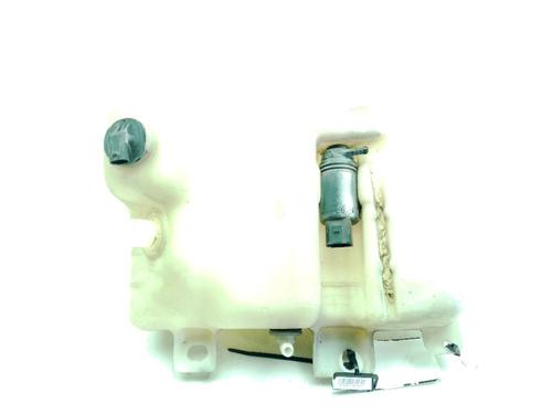 Used Windscreen washer tank BMW 5 (E39) 528 i (193 hp) 30747207