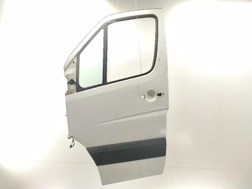 Used Left front door Left front door MERCEDES-BENZ SPRINTER 4,6-t Platform/Chassis (B906) 416 CDI (906.153, 906.155, 906.253, 906.255) (163 hp) 39739438 39739438