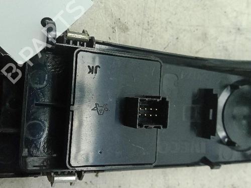 Left front window switch IVECO DAILY VI Van 33S16, 35S16, 35C16, 38S16, 40C16, 42S16, 50C16 | BP36184296I27 - Image 2