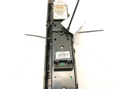 Left front window switch HYUNDAI ix35 (LM, EL, ELH) 1.6 | BP39093032I27 - Image 2