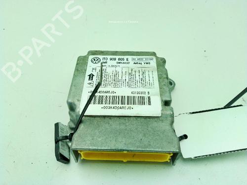 Used ECU airbags VW TOURAN (1T3) 1.6 TDI (105 hp) 30803351