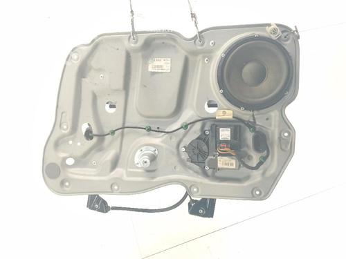 Lève-vitre avant droit VW CADDY III Box Body/MPV (2KA, 2KH, 2CA, 2CH) 2.0 SDI (70 hp) 31966788