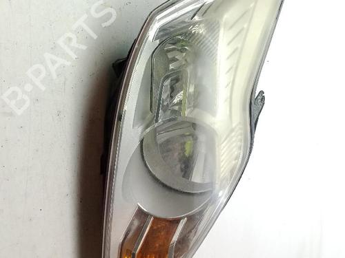 Used Right headlight FORD FOCUS II (DA_, HCP, DP) 1.8 TDCi (115 hp) 30295085