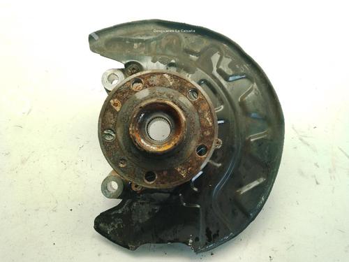 Used Left front steering knuckle VW PASSAT B8 (3G2, CB2) 2.0 TDI (150 hp) 25612529