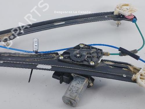 Rudehejsemekanisme Højre foran BMW X1 (F48) sDrive 18 i (136 hp) 24042301