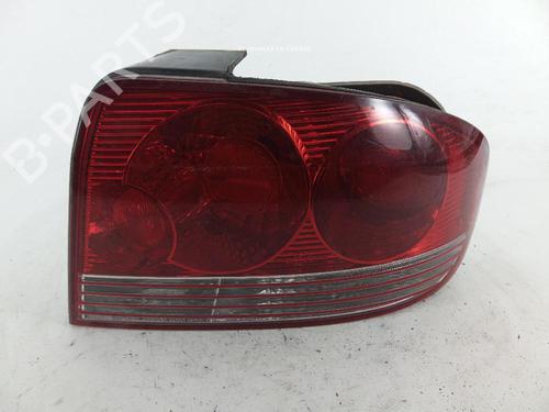 Used Right taillight HYUNDAI SONATA IV (EF) 2.0 16V (131 hp) 18376471