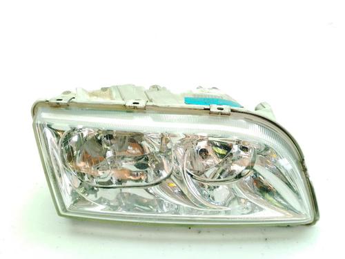 Used Right headlight Right headlight VOLVO V40 Estate (645) 1.9 DI (115 hp) 32978445 32978445