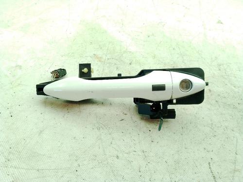 Used Front left exterior door handle HYUNDAI ix35 (LM, EL, ELH) 1.7 CRDi (116 hp) 27472806