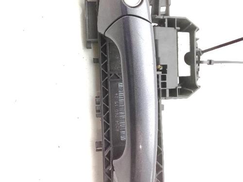 front-left-exterior-door-handle-mercedes-benz-e-class-w212-2009-2010-2011-2012-2013-2014-2015-2016-24044971 main image