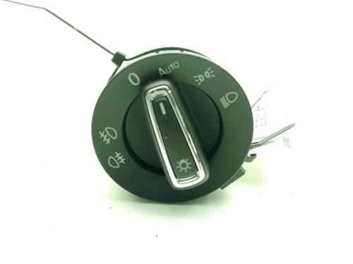 forlygtekontakt-seat-ateca-kh7-khp-2016-32280428 main image