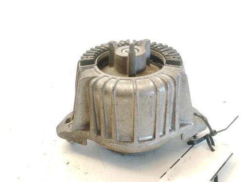 engine-mount-mercedes-benz-c-class-w204-2007-2008-2009-2010-2011-2012-2013-2014-2015-40560219 main image